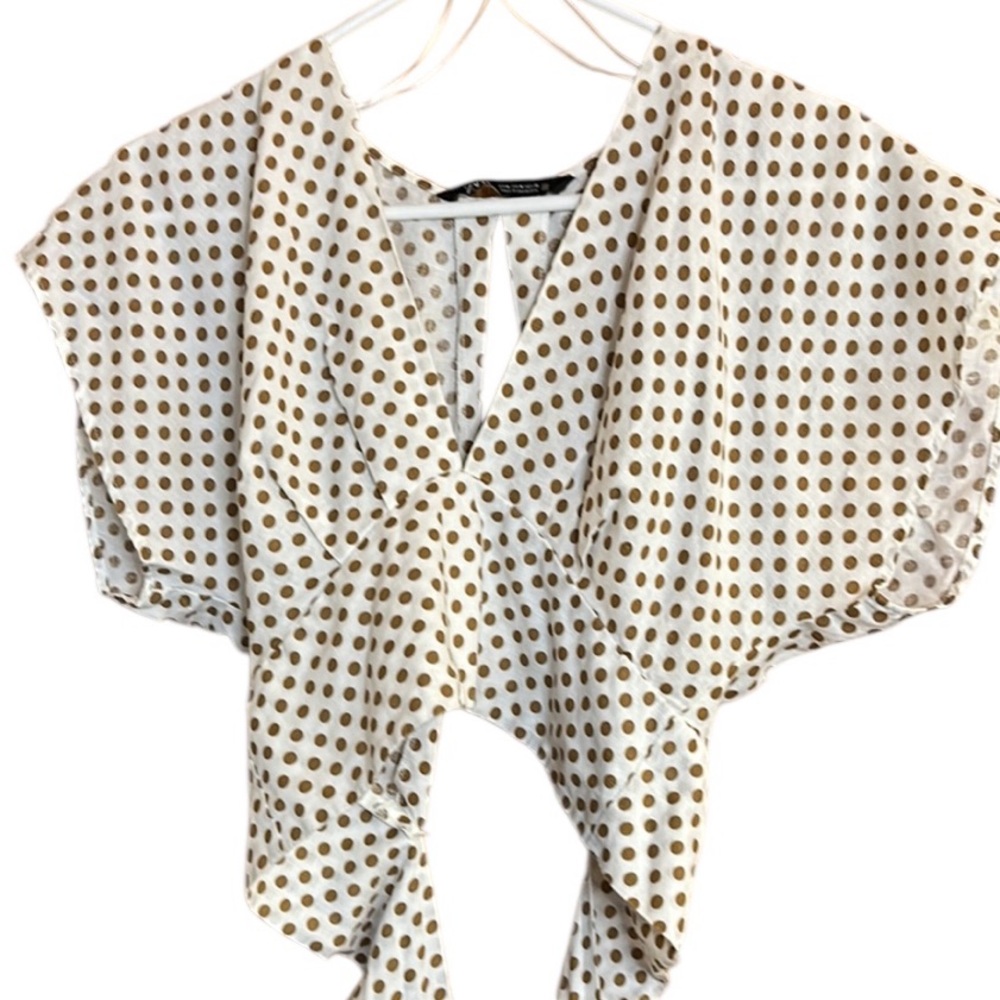 Zara Linen Blend White & Tan Polka Dot Crop Top with Tie in the Back - Picture 3 of 7